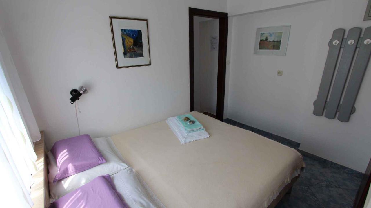 Studio In Vantacici/Insel Krk 14419 ภายนอก รูปภาพ