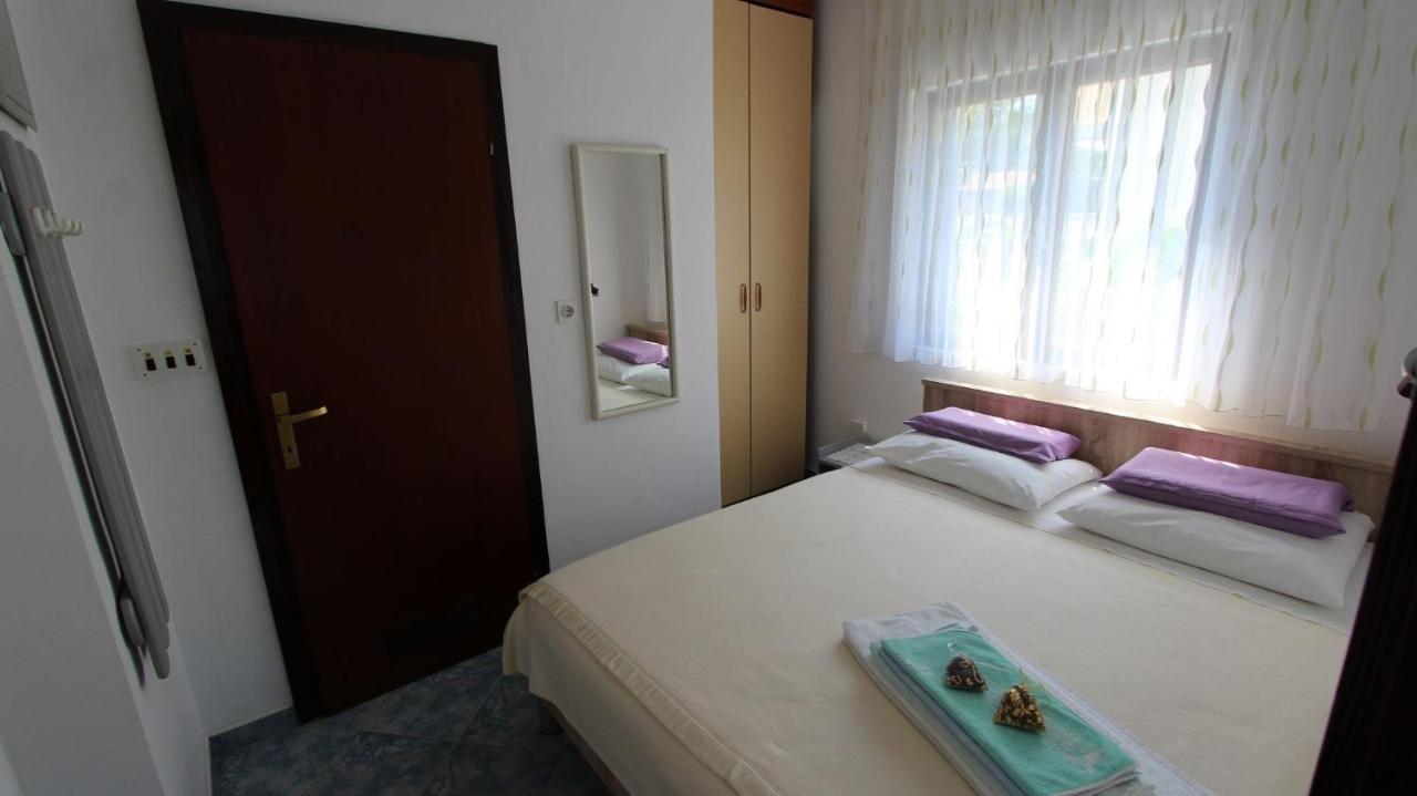 Studio In Vantacici/Insel Krk 14419 ภายนอก รูปภาพ